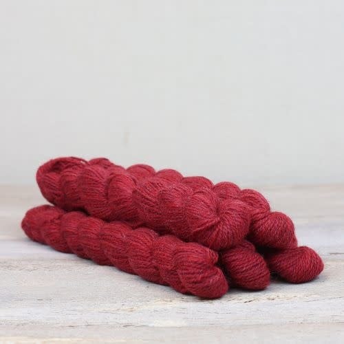 Amble-Mini-Skein-Red-Screes_