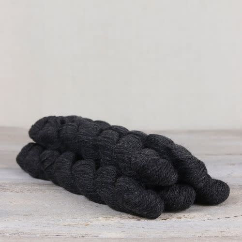 Amble-Mini-Skein-Saddleback-Slate_