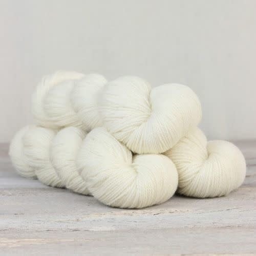 Amble-White-Heather_