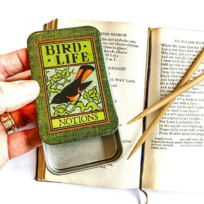 Bird Life tin-