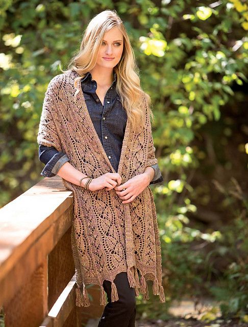 New_Lace_Knitting_-_Chinquapin_Wrap