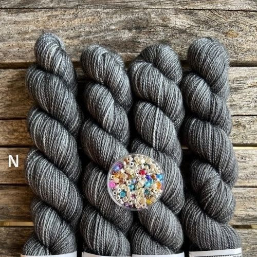 DIAMOND TEE yarn packs with beads Dark grey-
