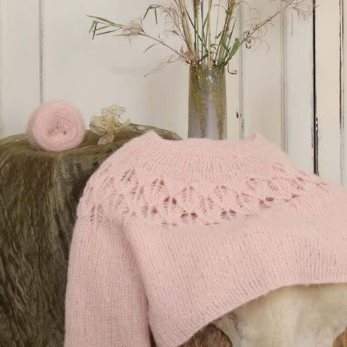 Love-Note-The-Fibre-Co-Cirro-Graceful-Lay-2-