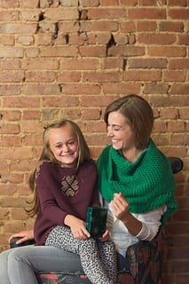 Lucky-Hearts-Pullover_small2