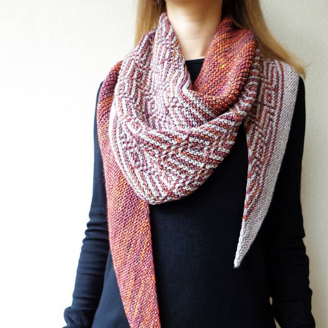 Mosaic_shawl_for_Malabrigo_Book_L_03.1_small_medium2
