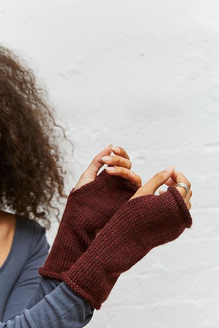 PPQ_KnitHow_JohnJulietCuffs_001_medium2