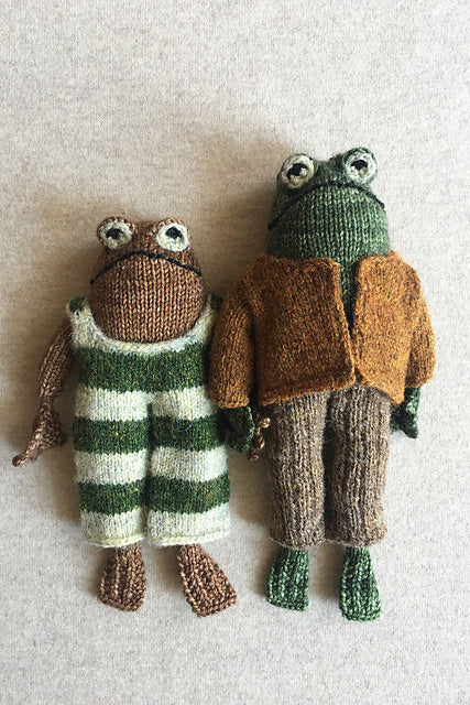 Frog_and_Toad_Clothed_medium2
