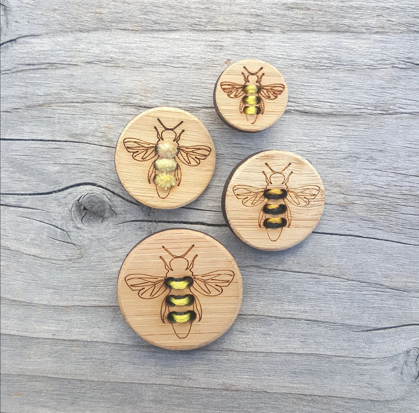 Bee-buttons2.jpg